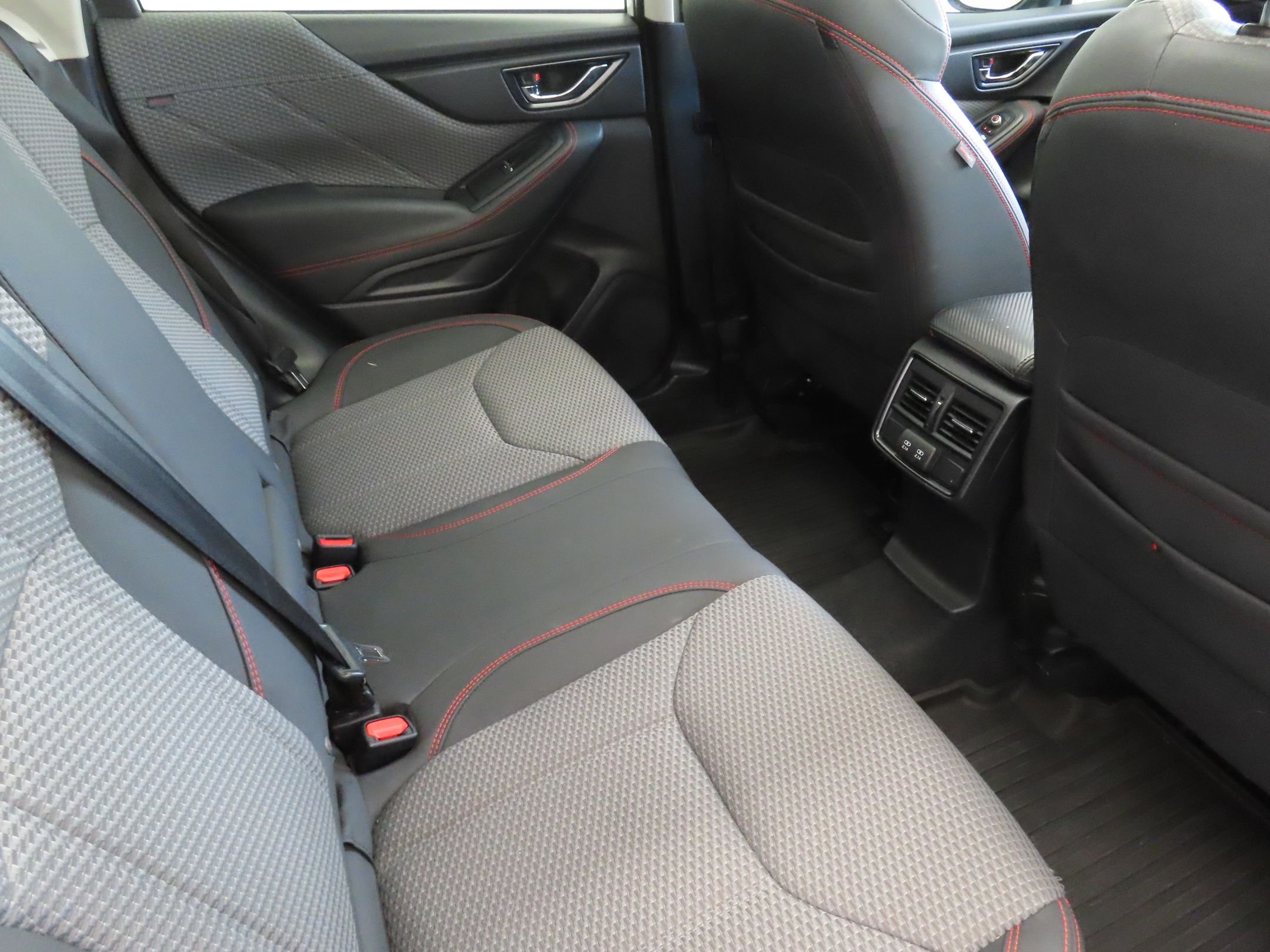Used 2022 White Subaru Sport image 24