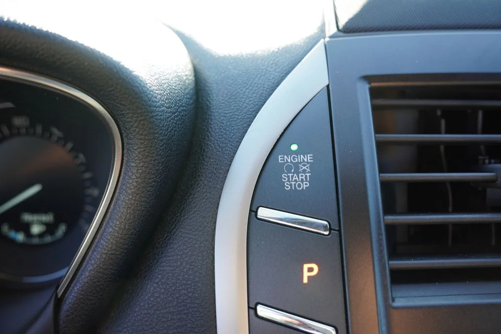 Certified Used 2017 Gray Lincoln Premiere image 31