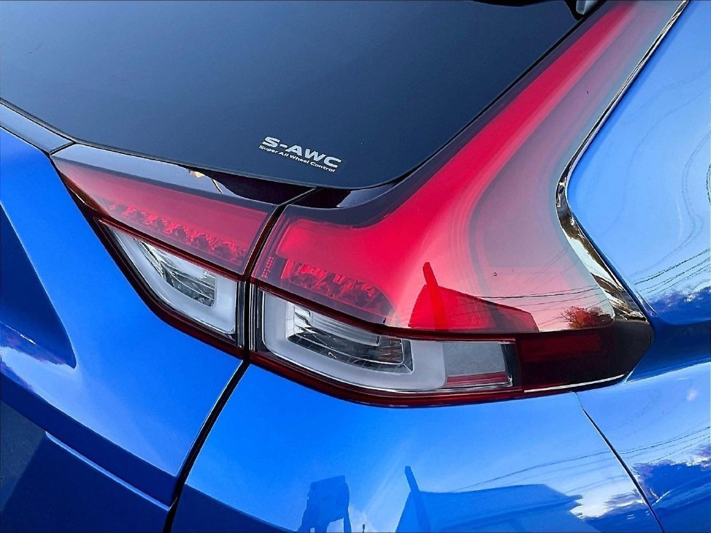 Used 2024 Blue Mitsubishi SEL image 31