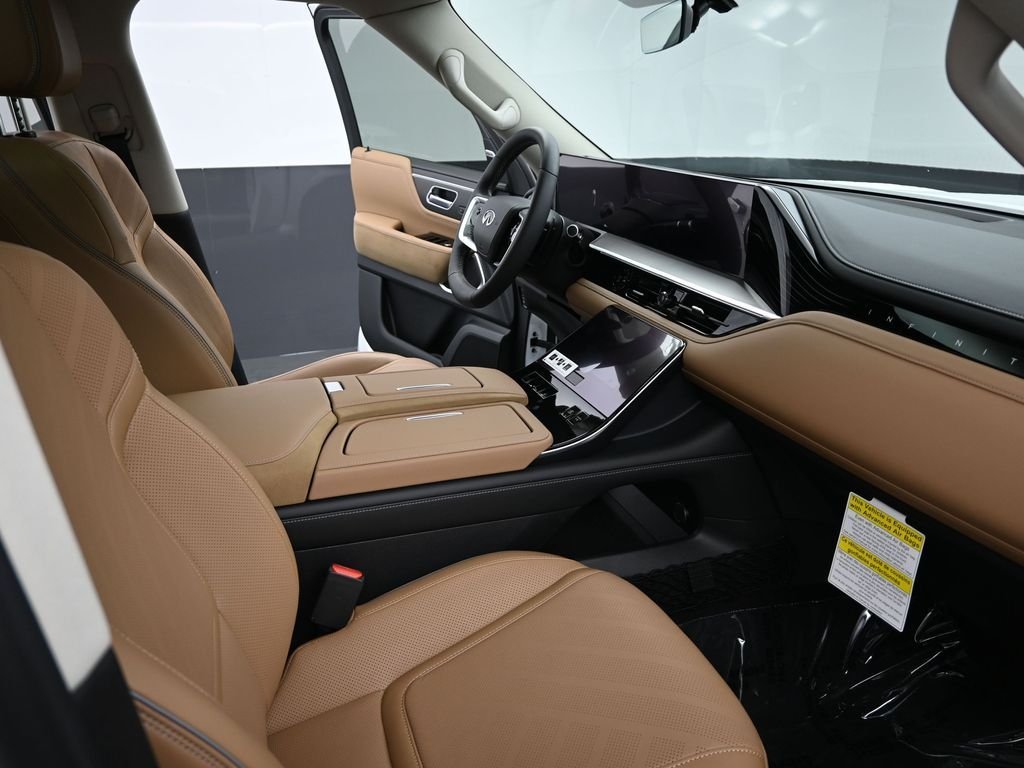 New 2026 RADIANT WHITE INFINITI Luxe 4WD image 16