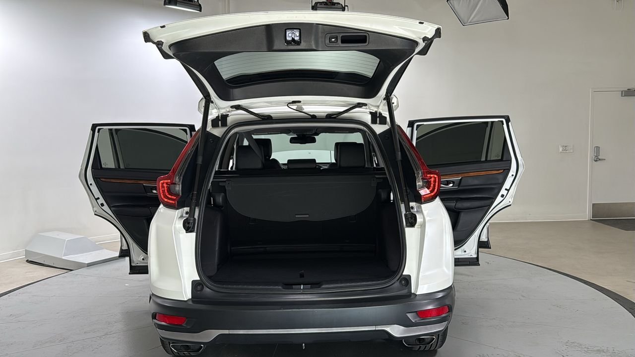 Used 2021 White Honda Touring image 16