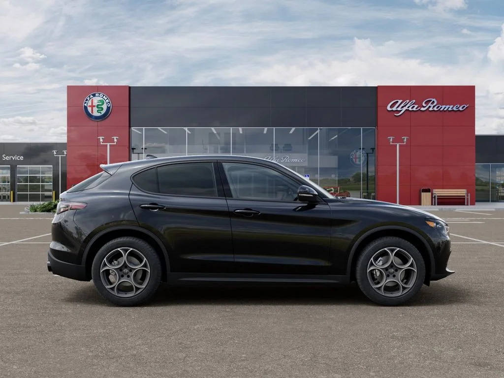 New 2026 Vulcano Black Metallic Exterior Paint Alfa Romeo Base image 22