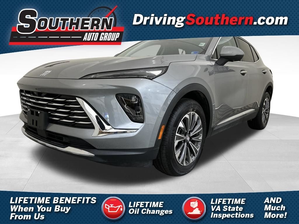 Used 2025 Gray Buick Preferred image 1
