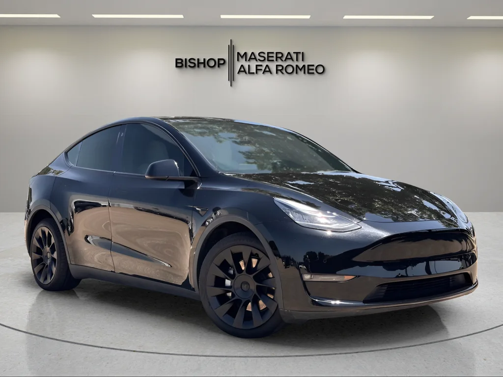 2022 Tesla Model Y Long Range Dual Motor All-Wheel Drive's photo