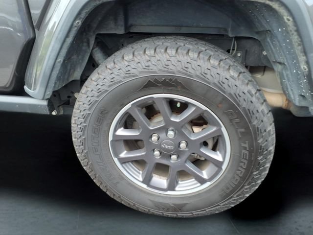 Used 2021 Gray Jeep Sport image 19