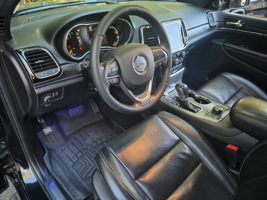 Used 2021 Black Jeep Limited image 11