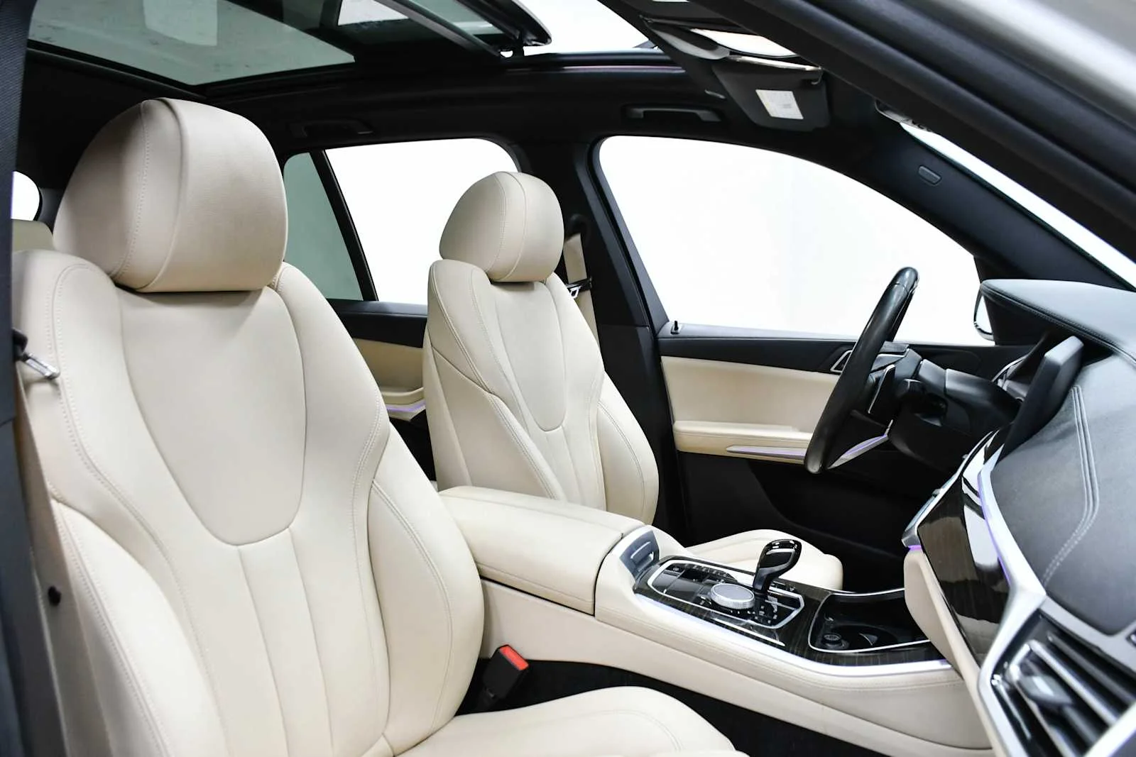 Used 2020 Alpine White BMW sDrive40i image 22
