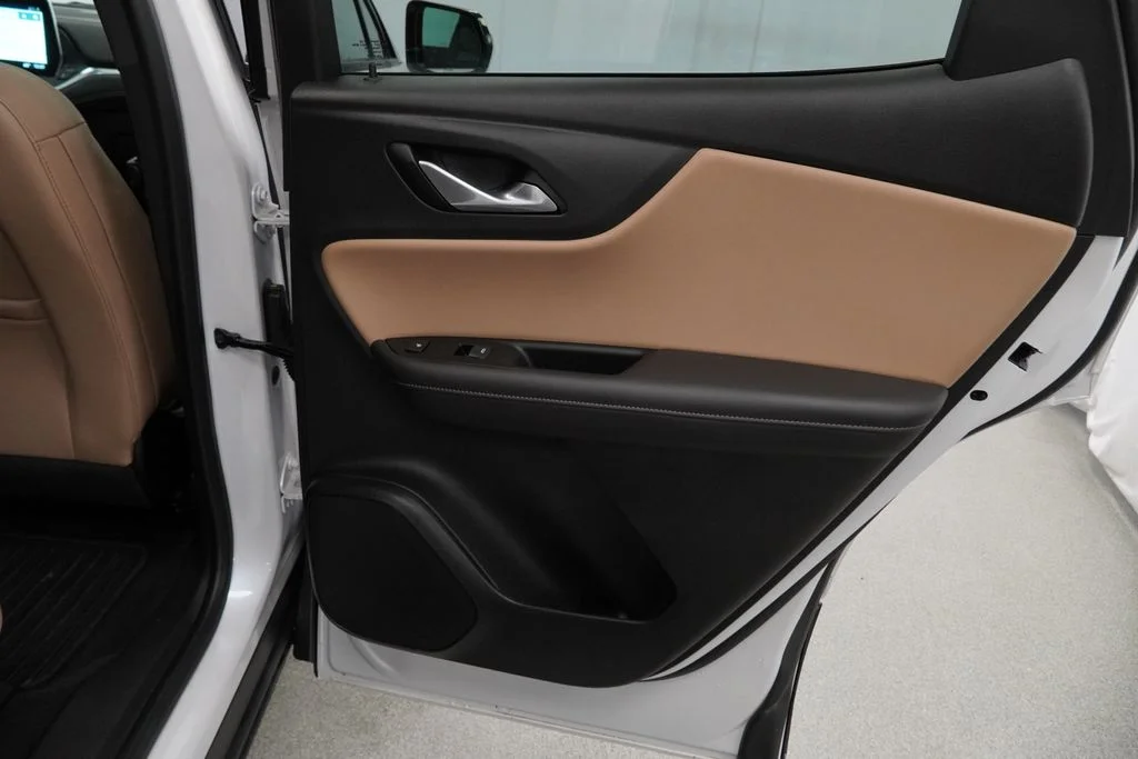 Used 2025 Beige Chevrolet Premier image 25