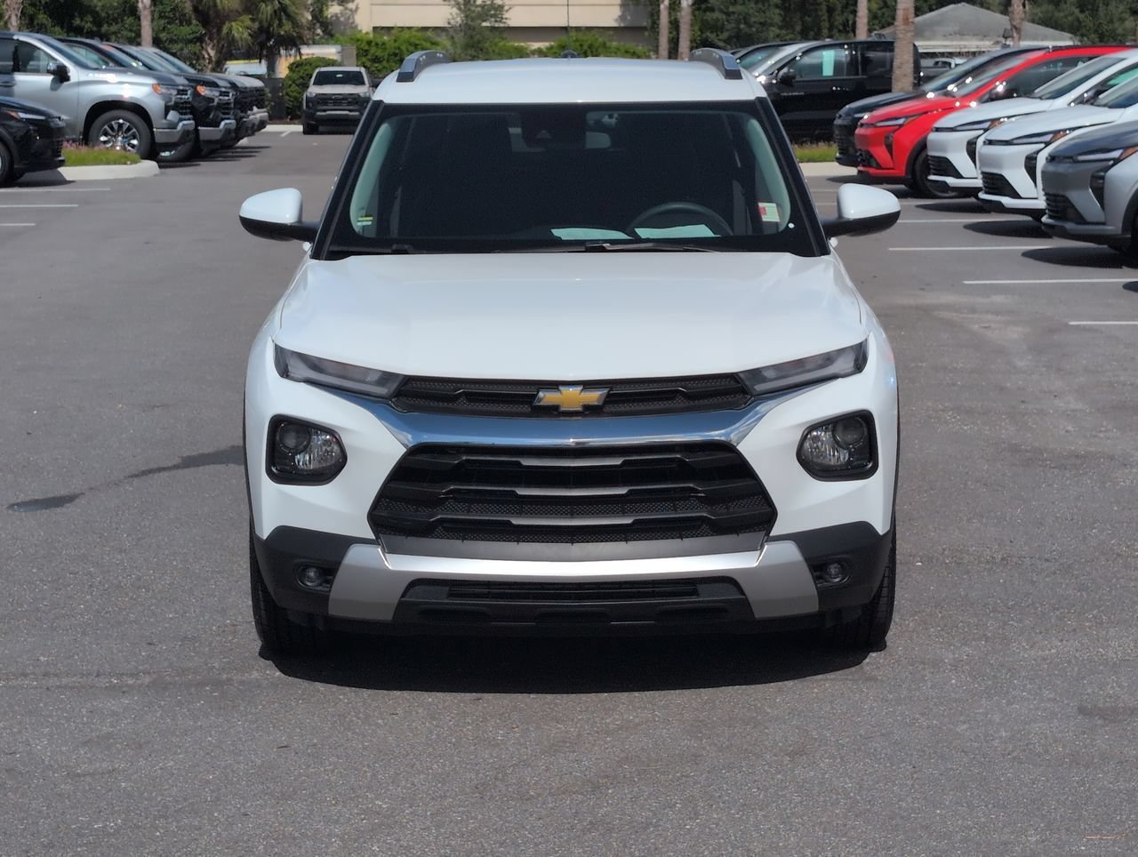 Used 2023 Summit White Chevrolet LT image 3