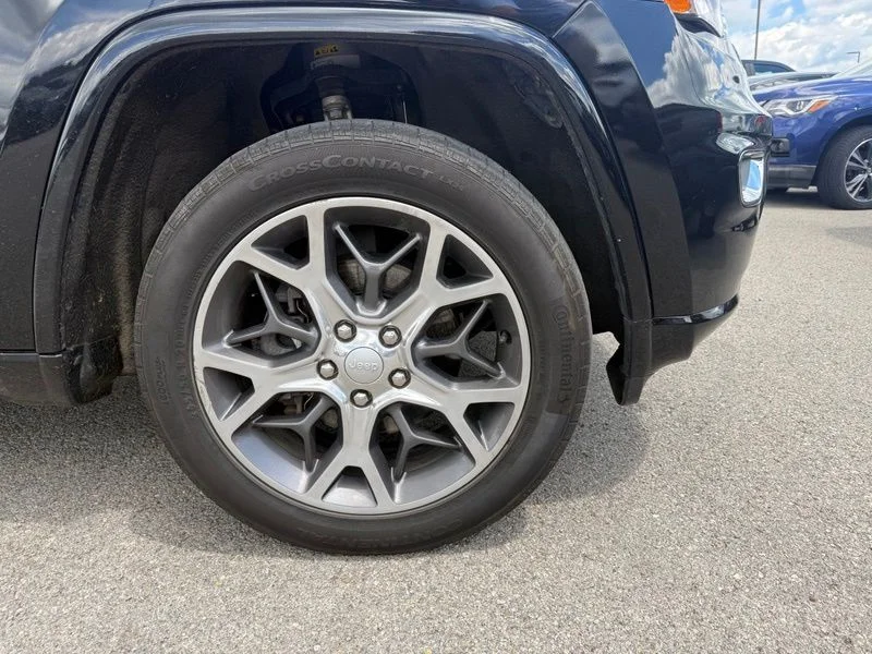 Used 2020 Black Jeep Overland image 4