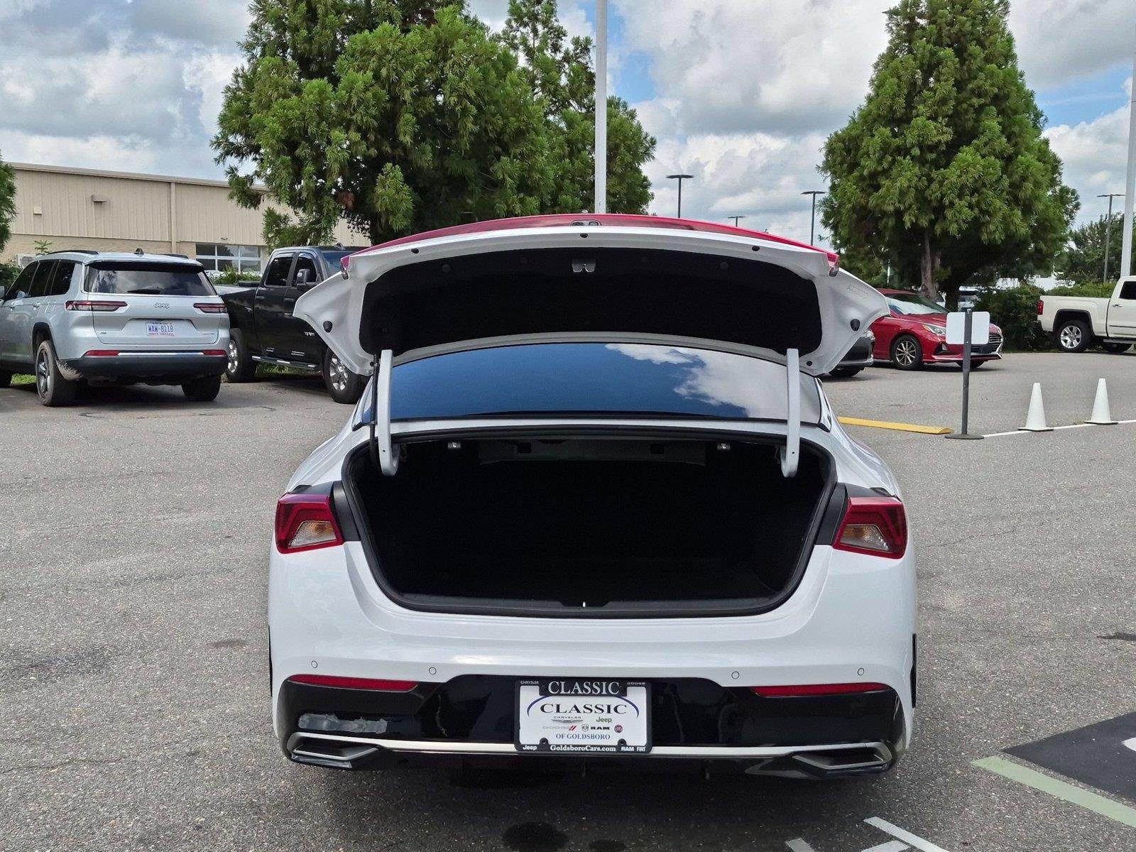 Used 2023 Glacial White Pearl Kia EX image 35