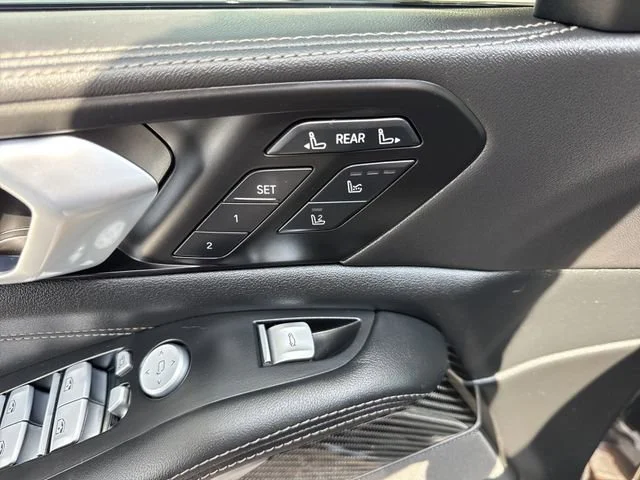 Used 2025 Black Sapphire Me BMW M60i image 56