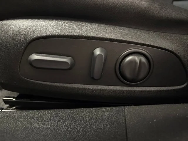 Used 2022 Mosaic Black Metallic Chevrolet Premier image 13