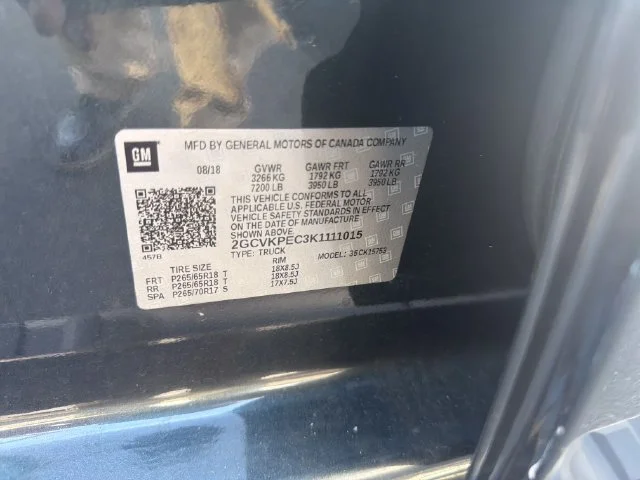 Used 2019 GRAPHITE METALLIC Chevrolet LT image 35