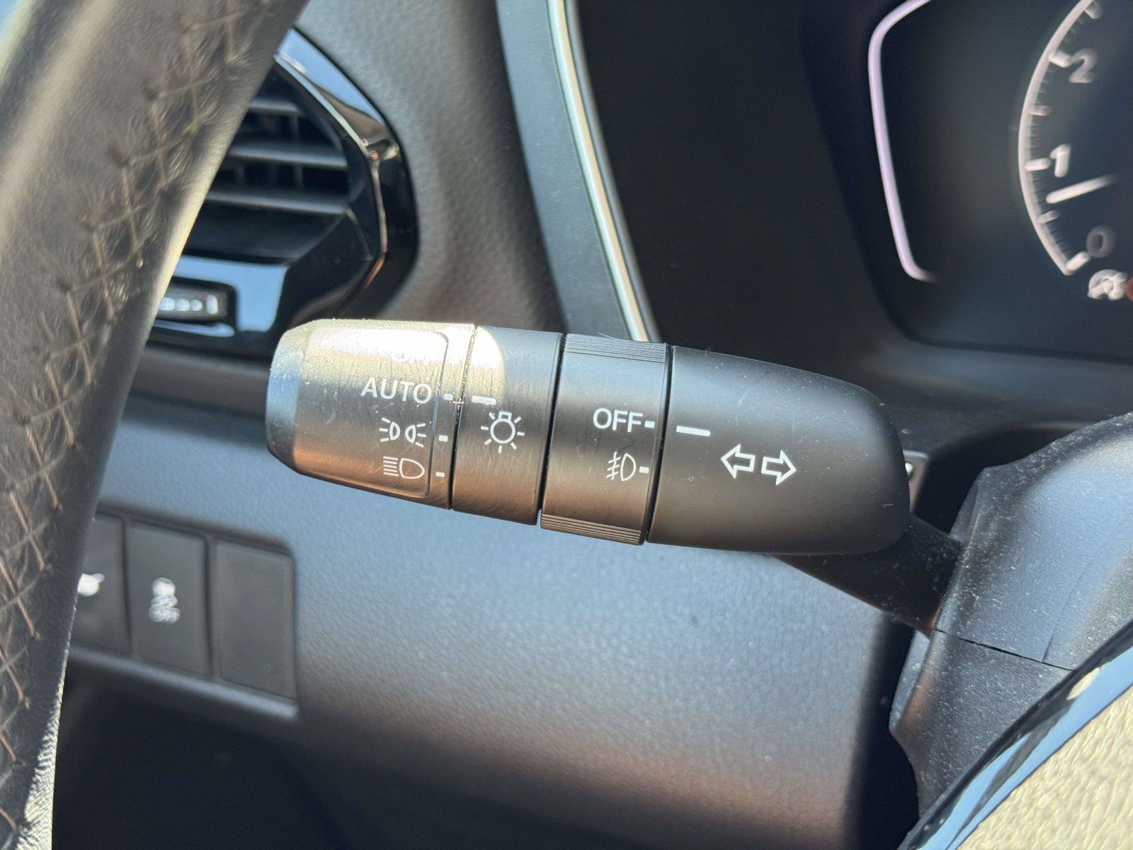 Used 2023 Silver Honda Touring image 25