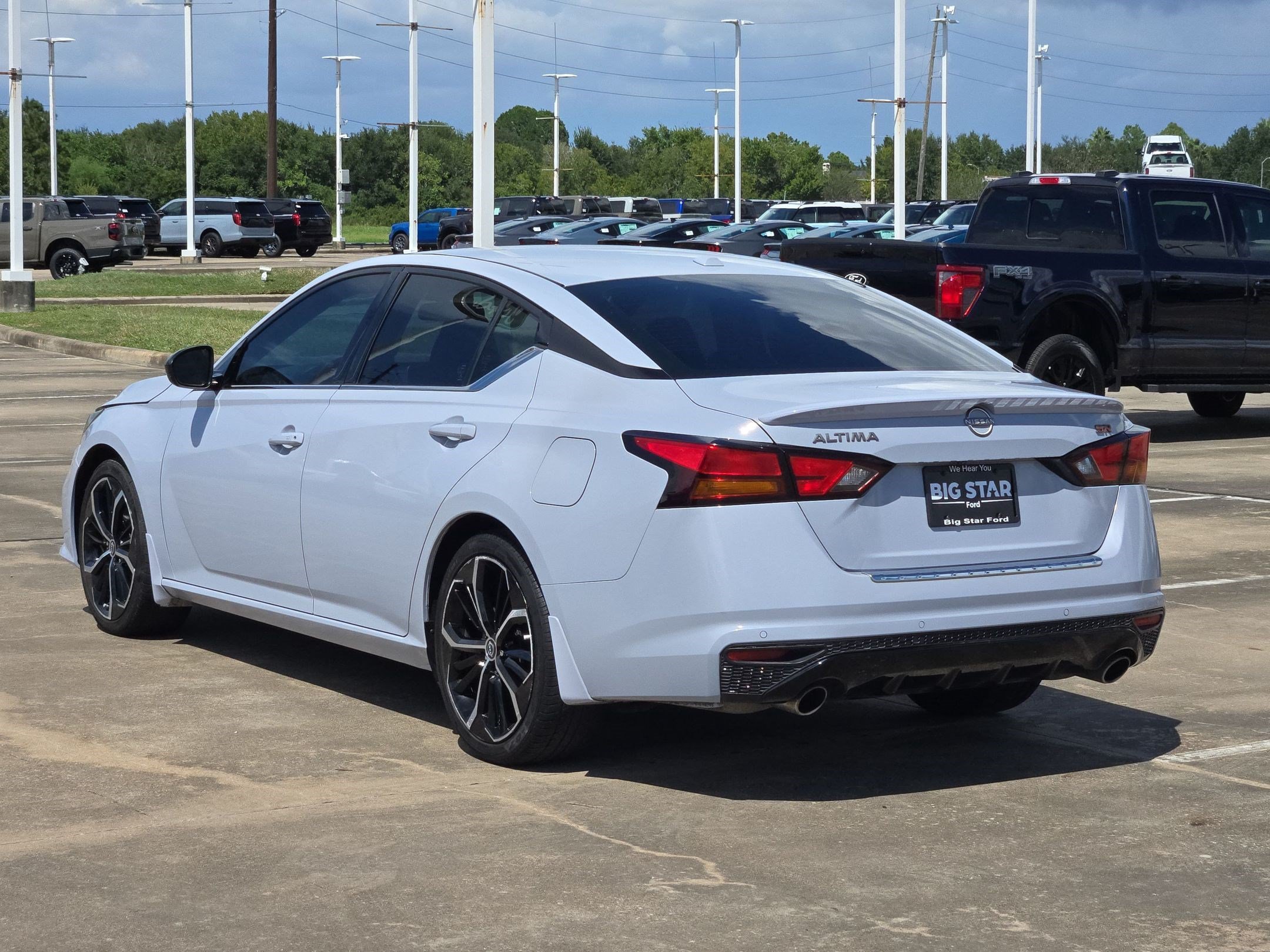 Used 2023 Gray Sky Pearl Nissan 2.5 SR image 5