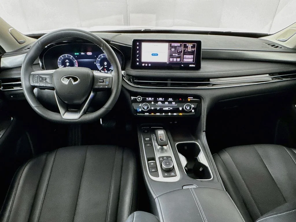 Certified Used 2026 Blue INFINITI LUXE image 30