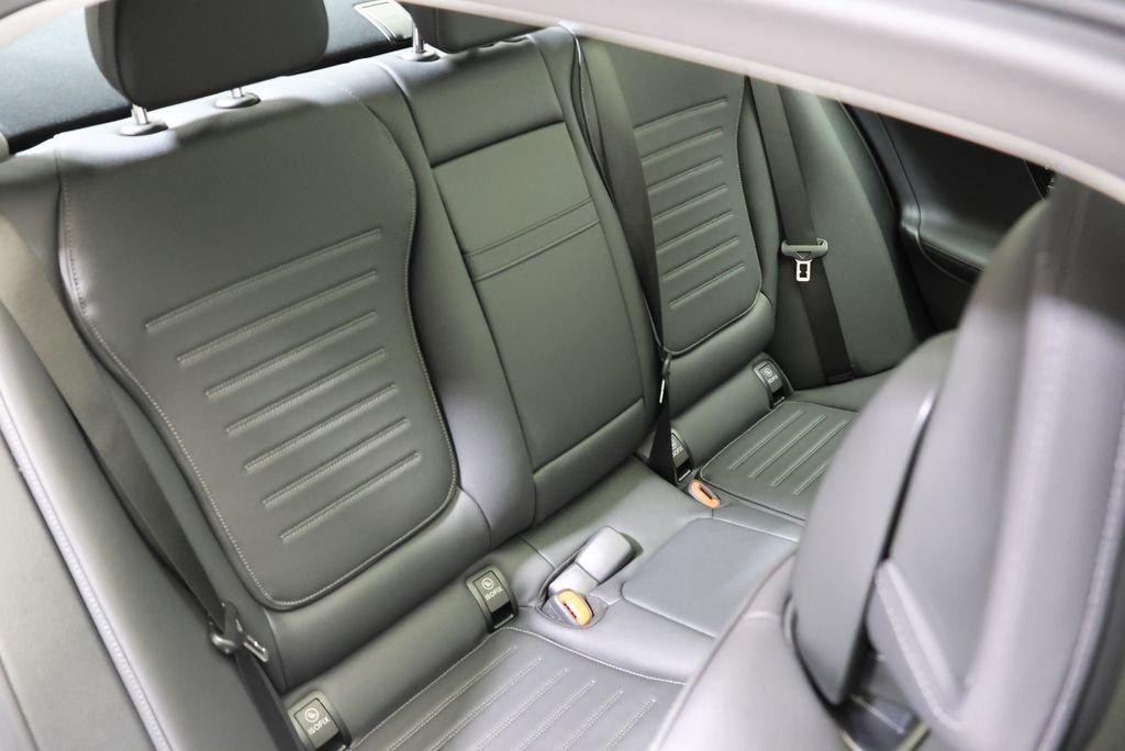 Used 2026 MANUFAKTUR Alpine Grey Mercedes-Benz C 300 image 53