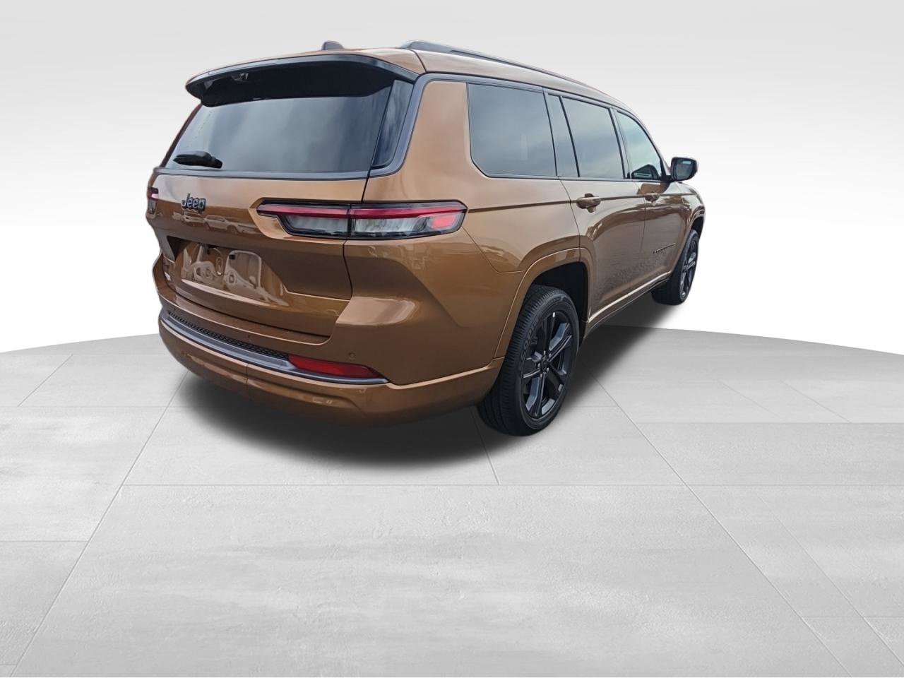New 2027 Copper Shino Metallic Clear-Coat Paint Jeep Limited Reserve image 8