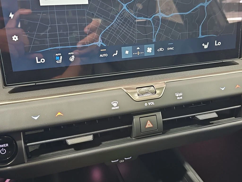 New 2026 Iridium Lexus PREMIUM image 23