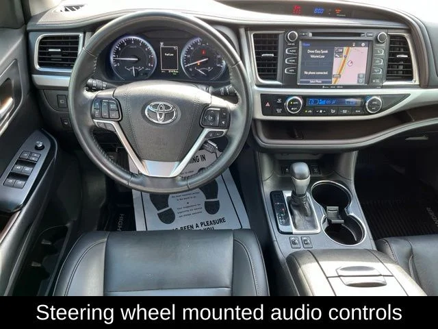 Used 2019 Black Toyota XLE image 20