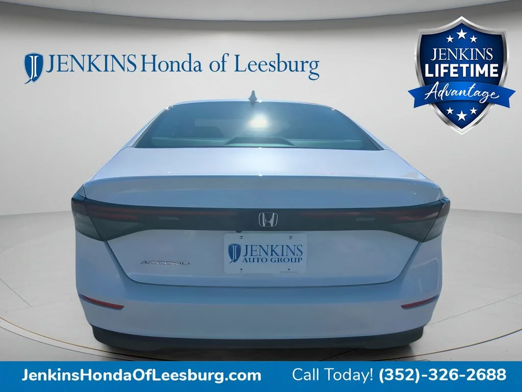 New 2026 Platinum White Pearl Honda LX image 4