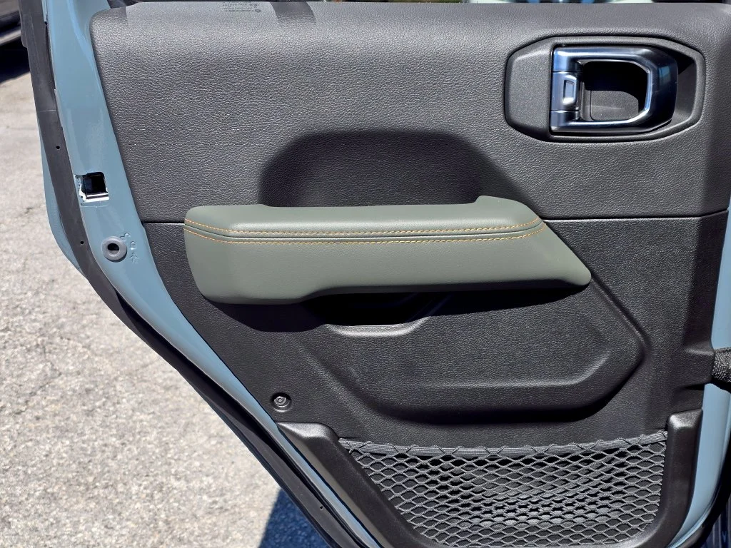 New 2026 Gray Jeep Mojave X image 38