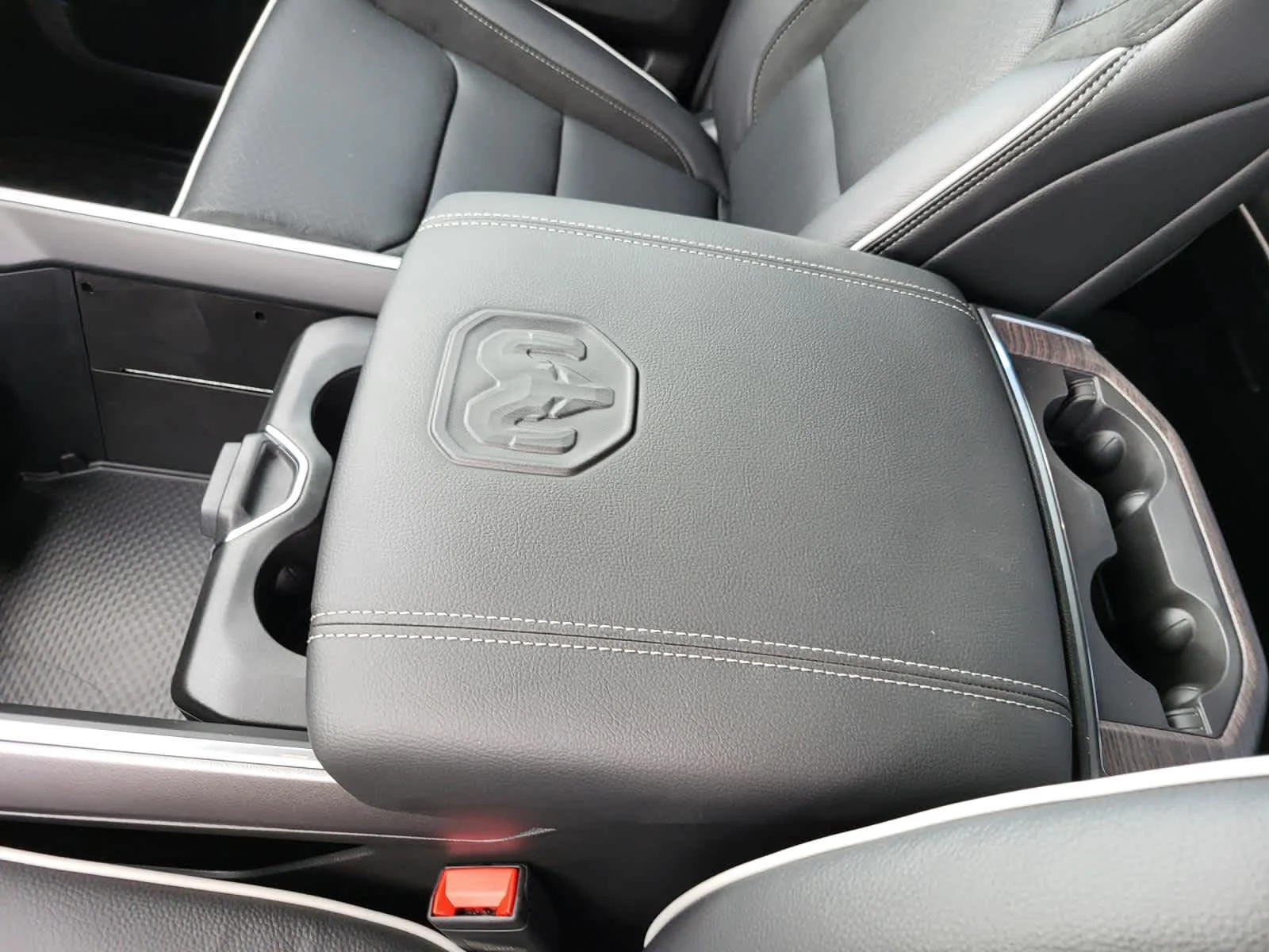 2026 RAM 1500 Laramie - Photo 19