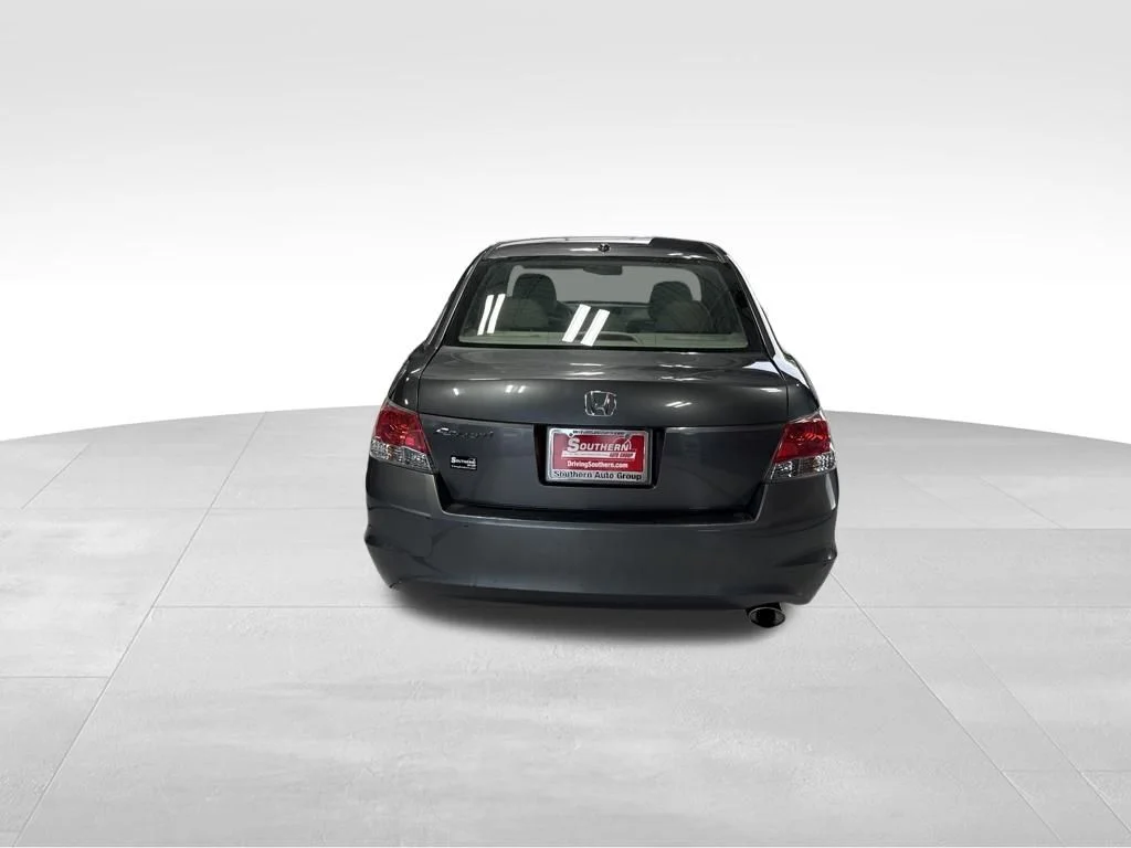 Used 2010 Gray Honda EX-L image 4