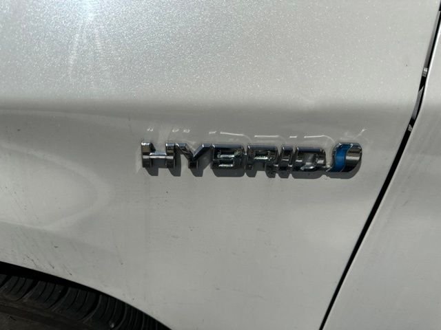 Used 2010  Toyota I image 1