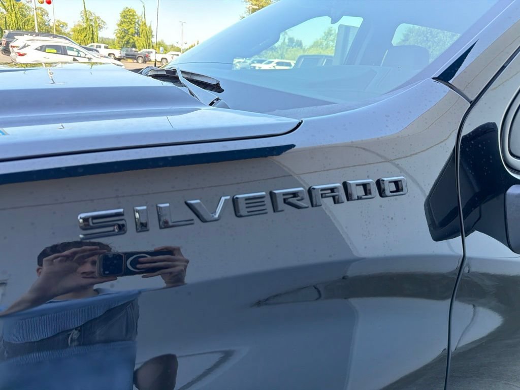 New 2026 Black Chevrolet RST image 32