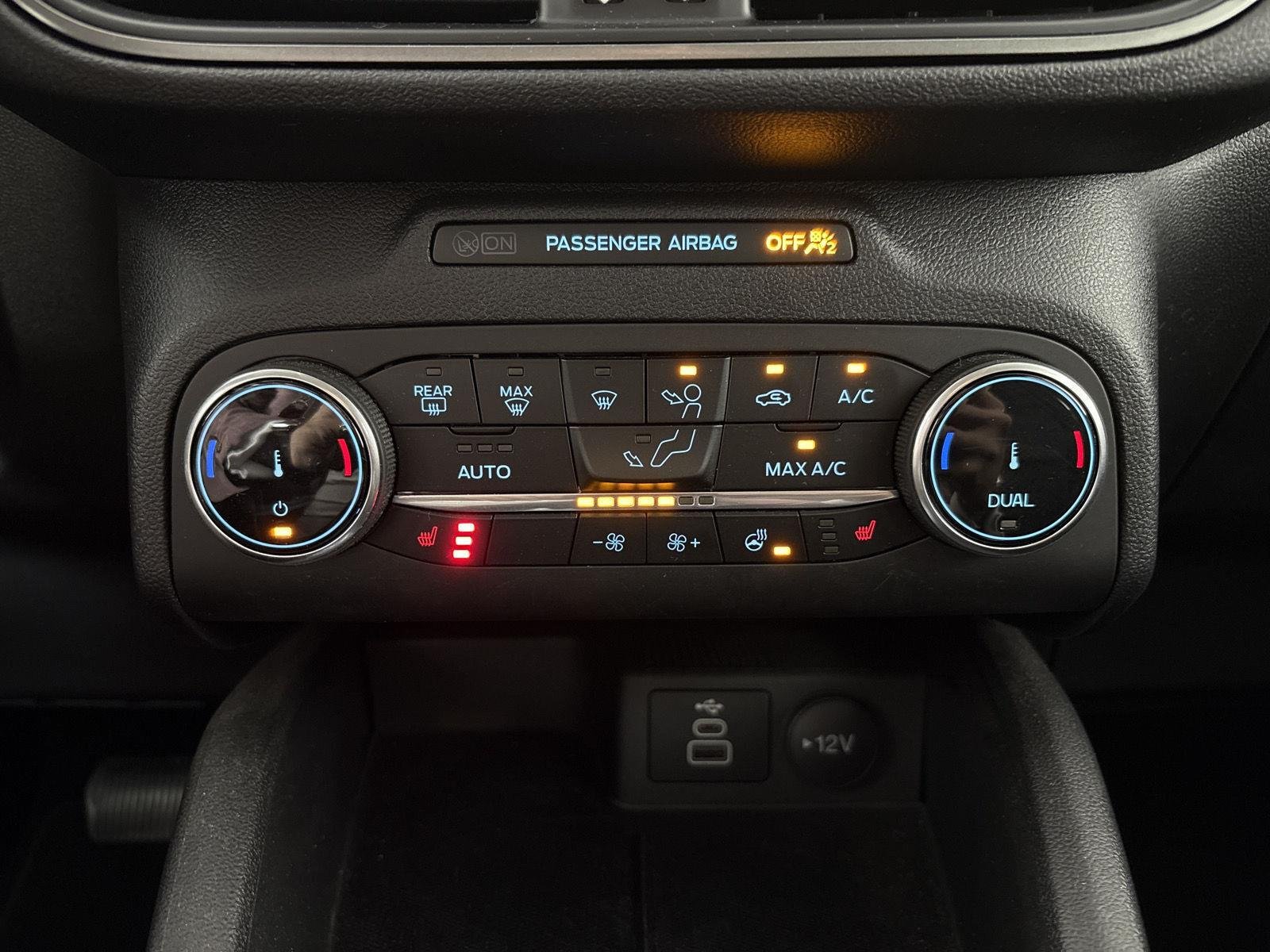 Used 2024 Agate Black Ford Active image 10