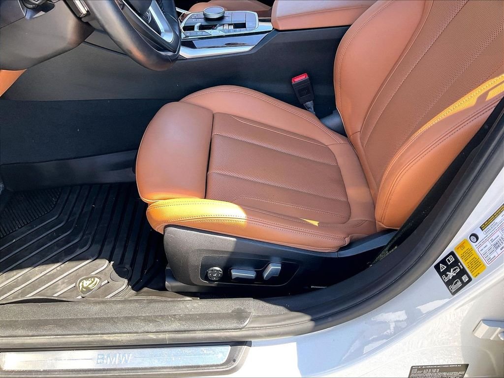 Used 2023 Mineral White Metallic BMW 330i xDrive image 34