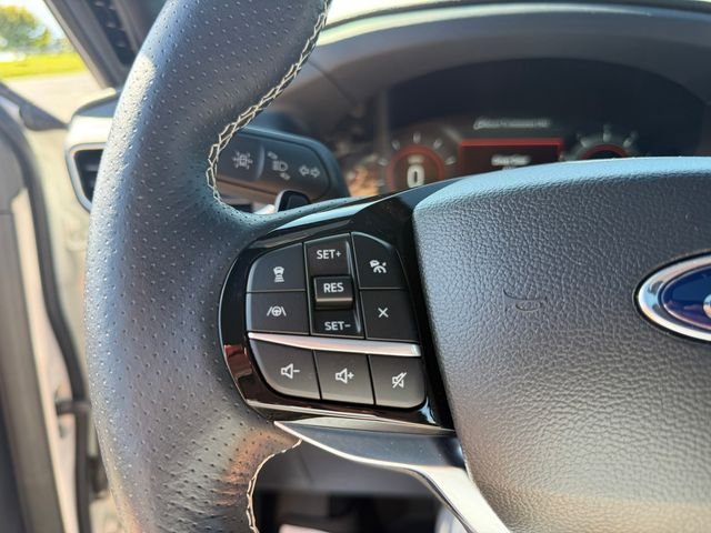 Used 2022 White Ford ST image 26