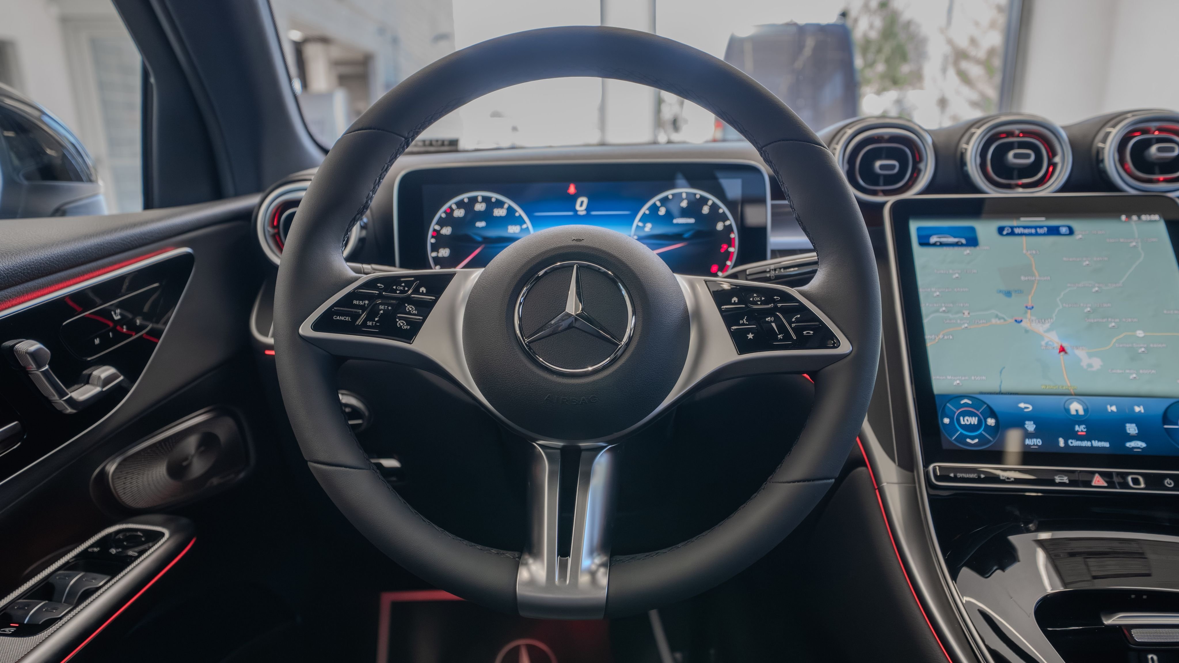 New 2026 Black Mercedes-Benz GLC 300 image 9