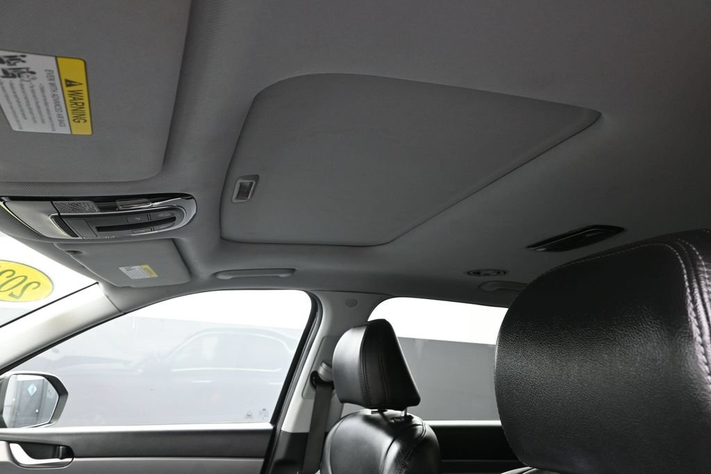 Used 2021 Black Hyundai SEL image 21
