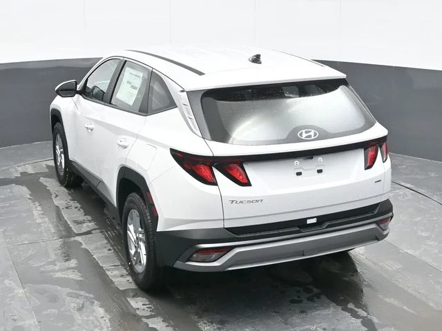 New 2026 White Hyundai SE image 10