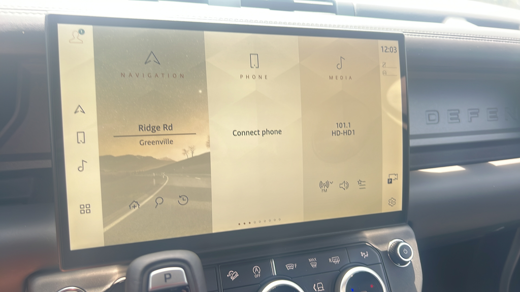 New 2026 White Land Rover V8 image 25