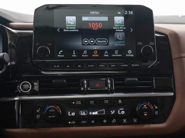 Used 2024  Nissan Platinum image 18