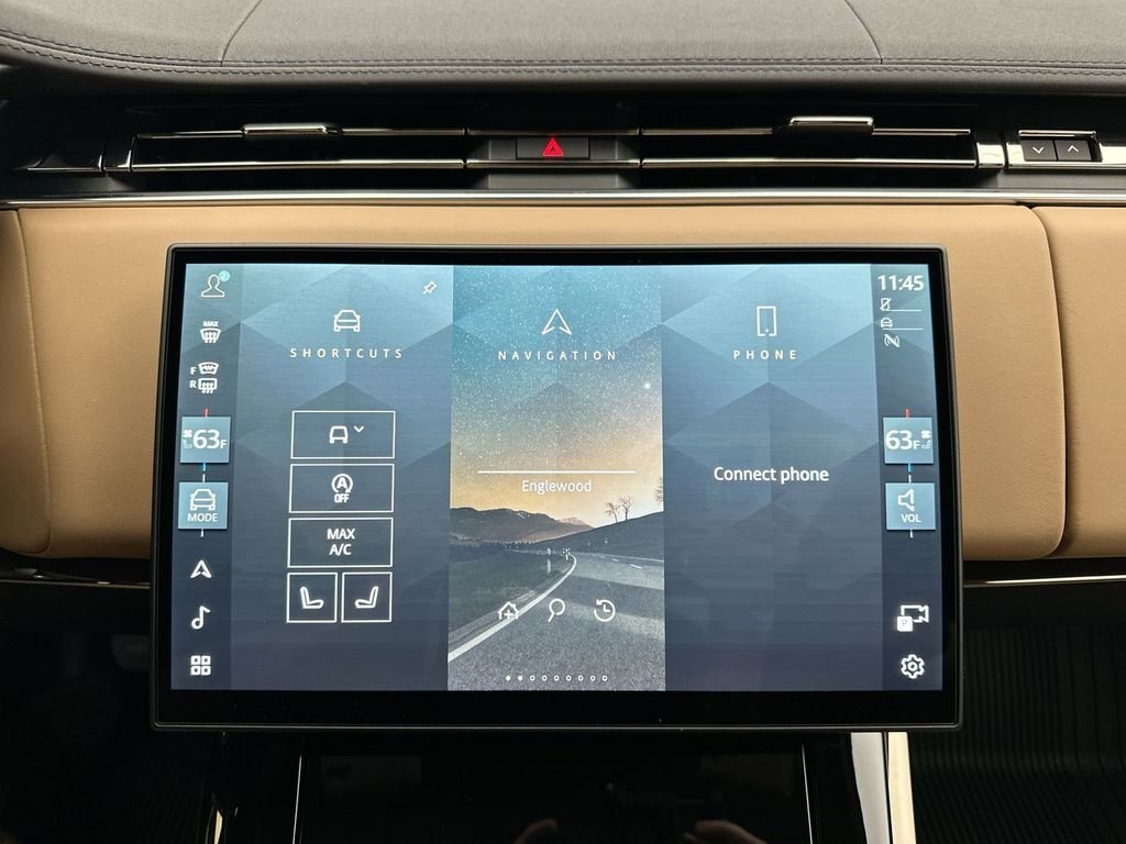 New 2026 Ostuni Pearl White Land Rover SE image 13
