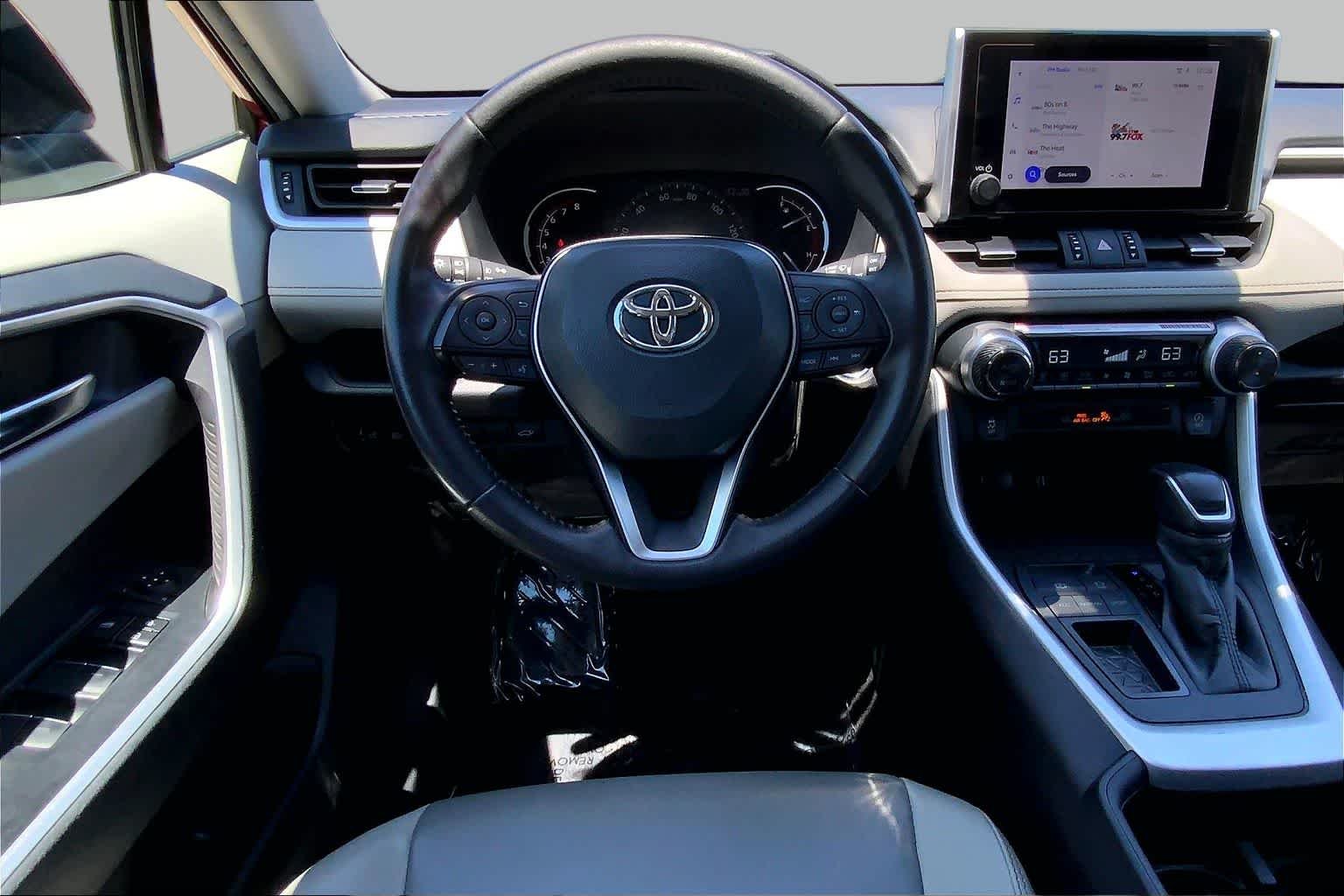 Used 2024 Ruby Flare Pearl Toyota XLE Premium image 6