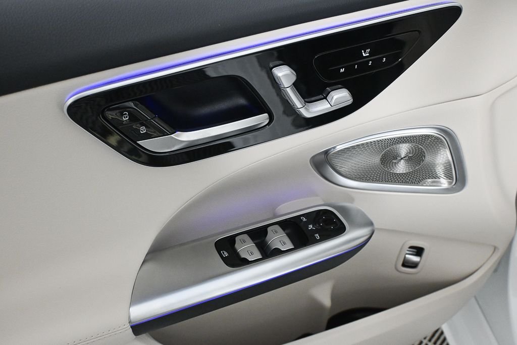New 2026 Polar White Mercedes-Benz C 300 image 8