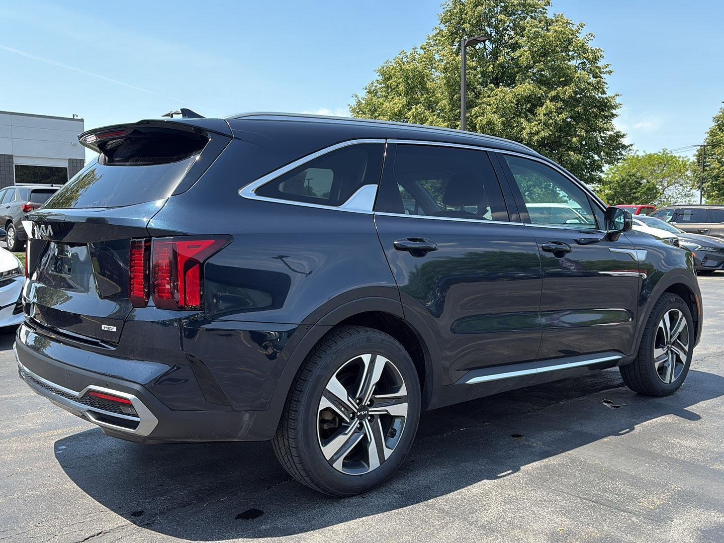 Used 2023 Gravity Blue Kia EX image 16