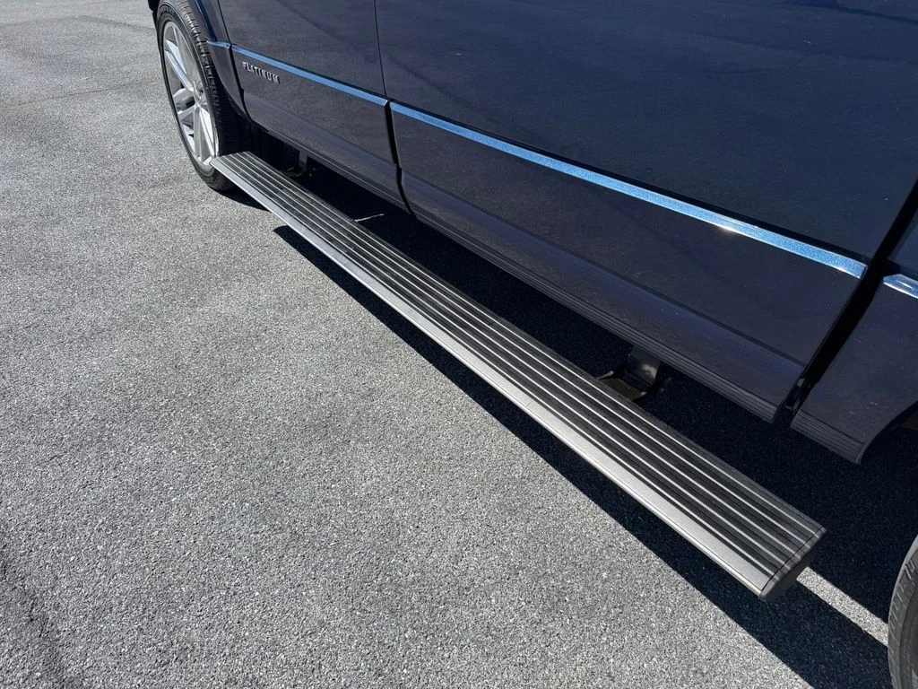 Certified Used 2017 Blue Jeans Ford Platinum image 23