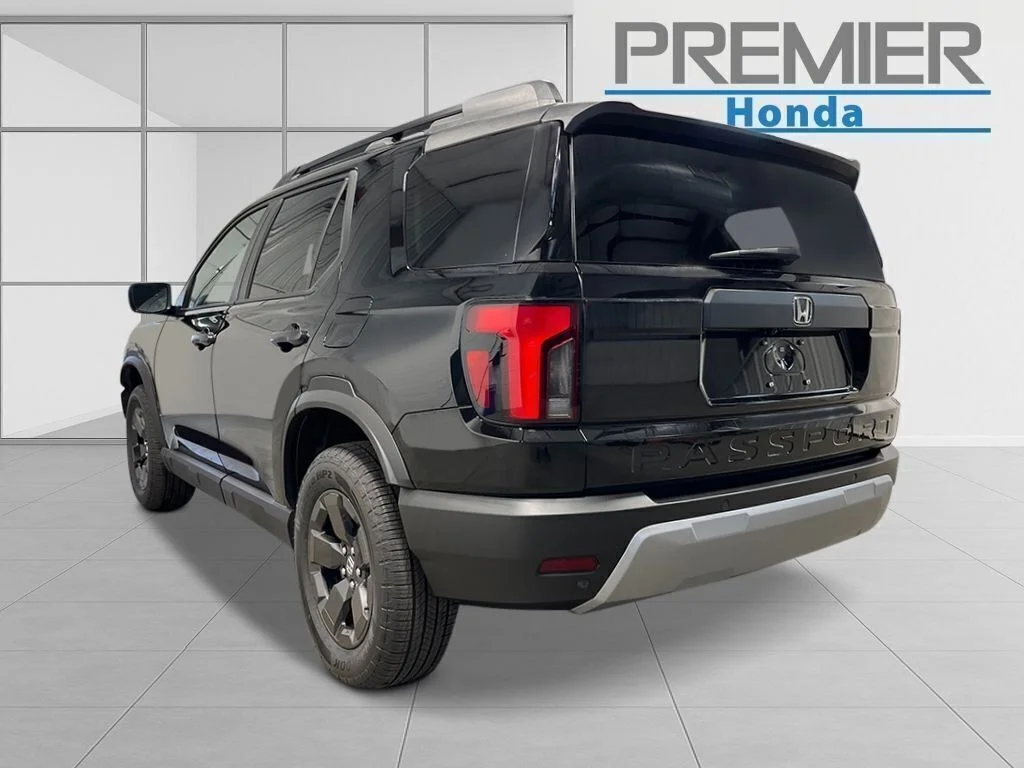 New 2026 Crystal Black Pearl Honda RTL image 3