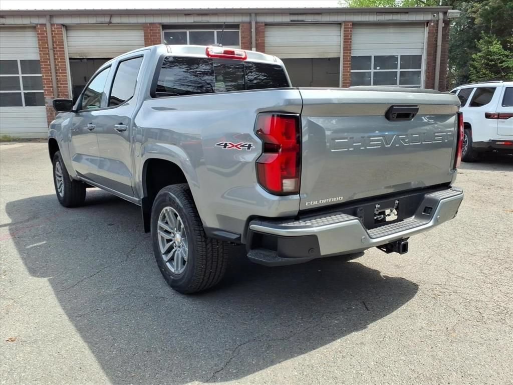 New 2026 Sterling Gray Metallic Chevrolet LT image 28