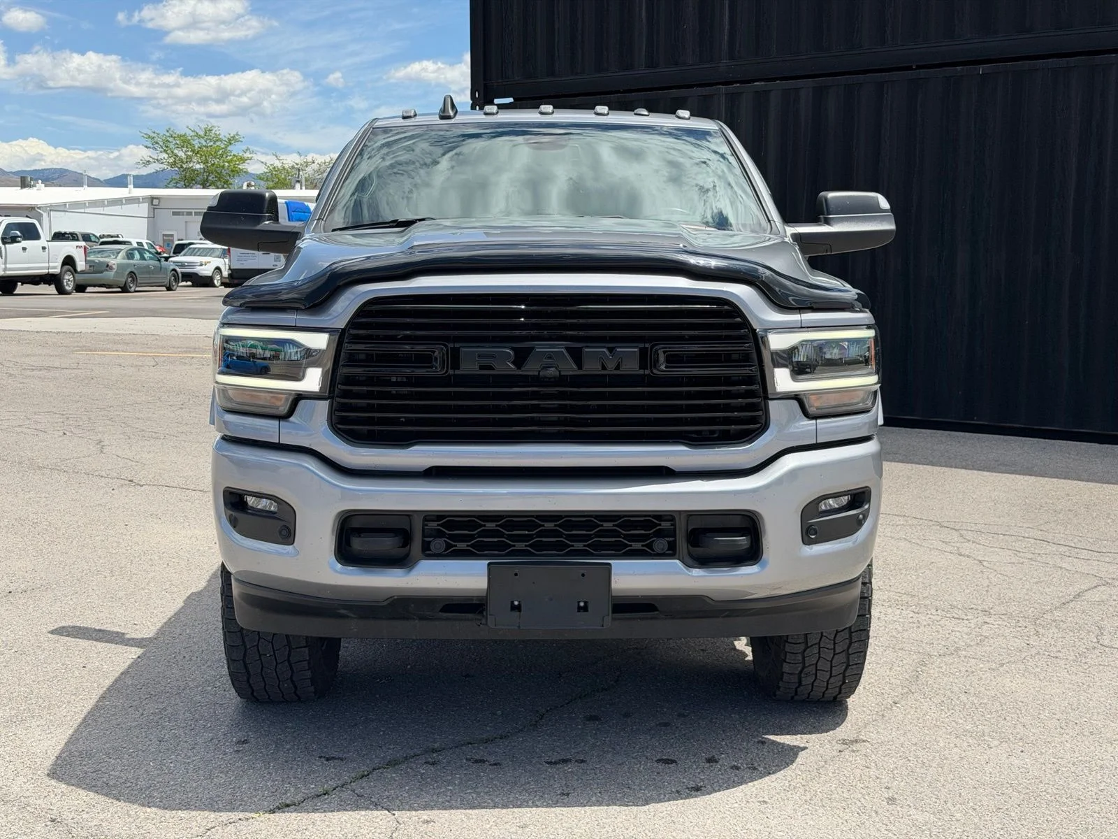 Used 2022 Silver Ram Laramie image 2