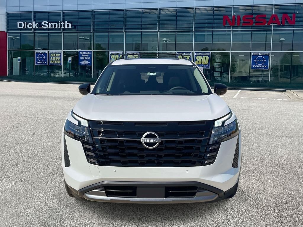 New 2026 Everest White Pearl TriCoat Nissan Platinum image 2