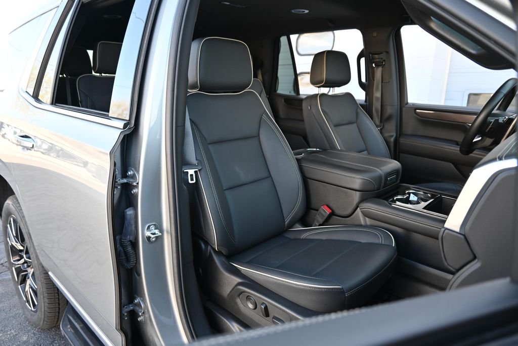 Used 2025 Sterling GMC Elevation image 25