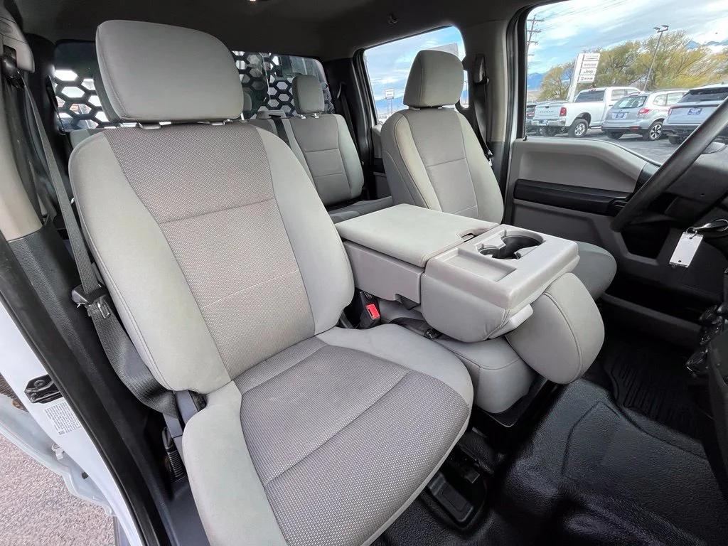 Used 2022 White Ford XL image 23